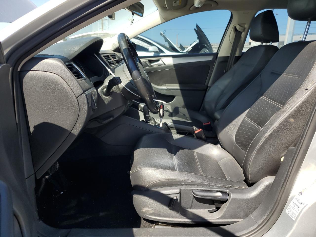 2014 VOLKSWAGEN JETTA