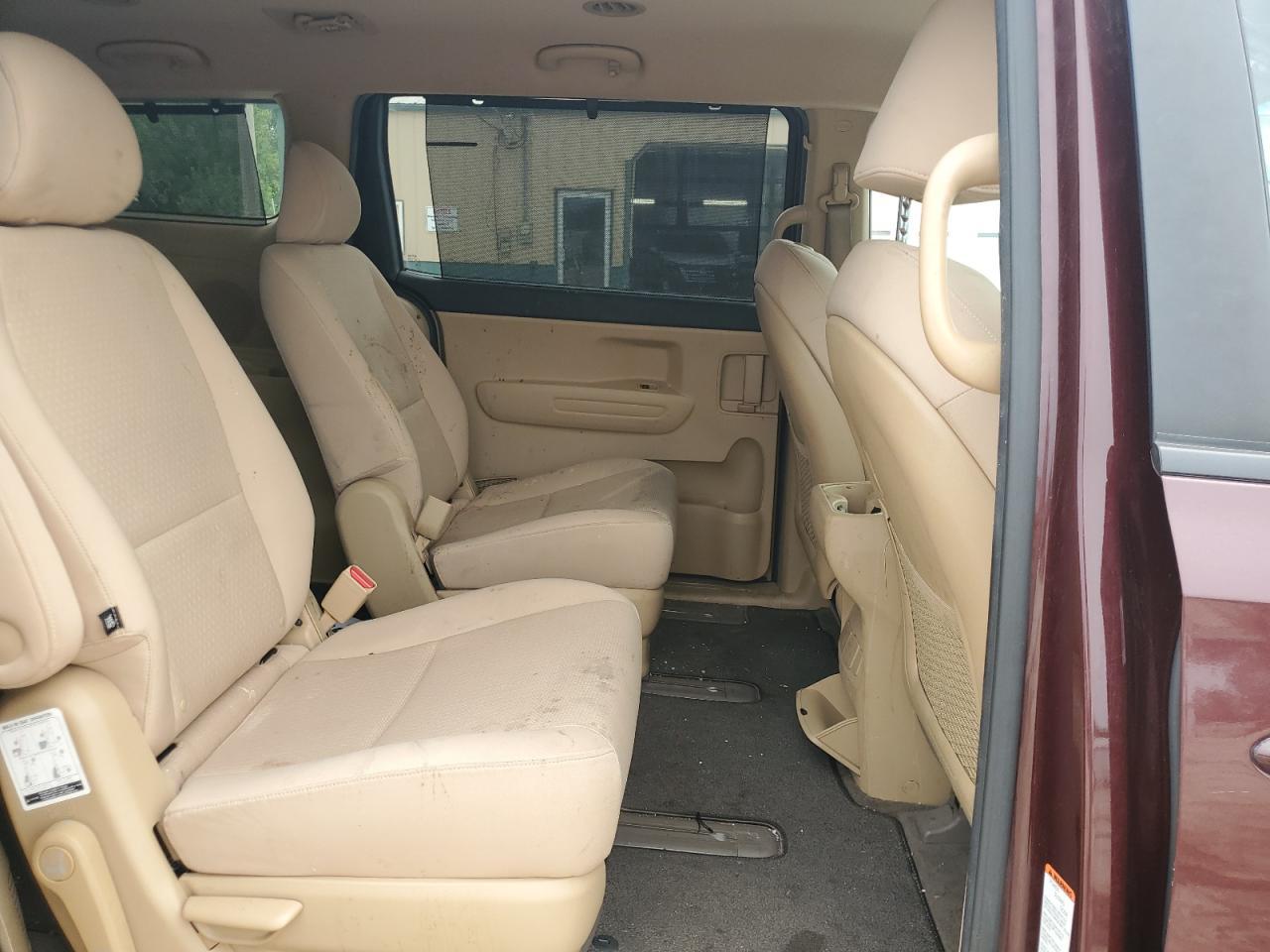 2016 KIA SEDONA