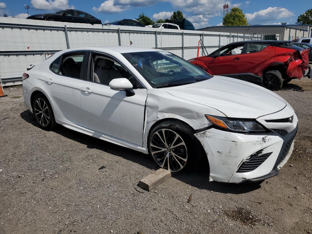 2018 TOYOTA CAMRY