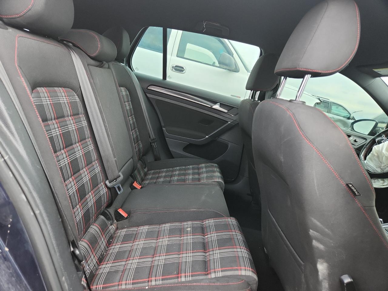 2016 VOLKSWAGEN GTI