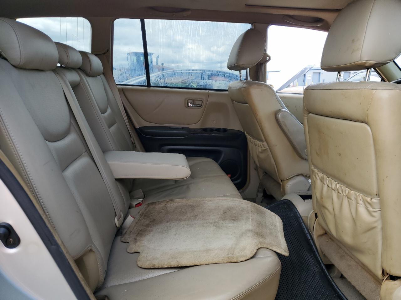 2003 TOYOTA HIGHLANDER
