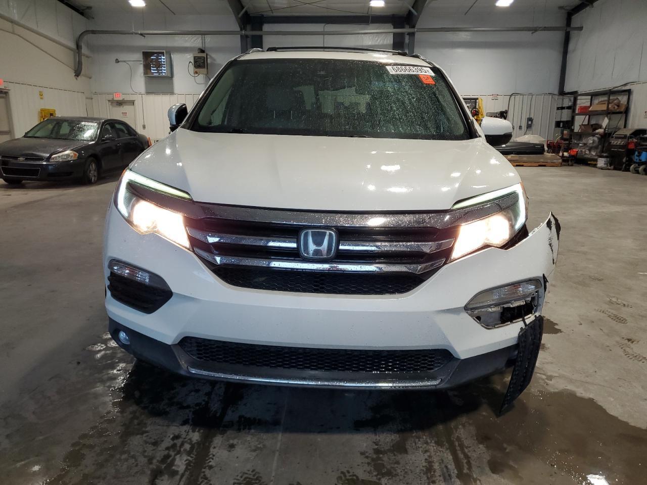 2017 HONDA PILOT