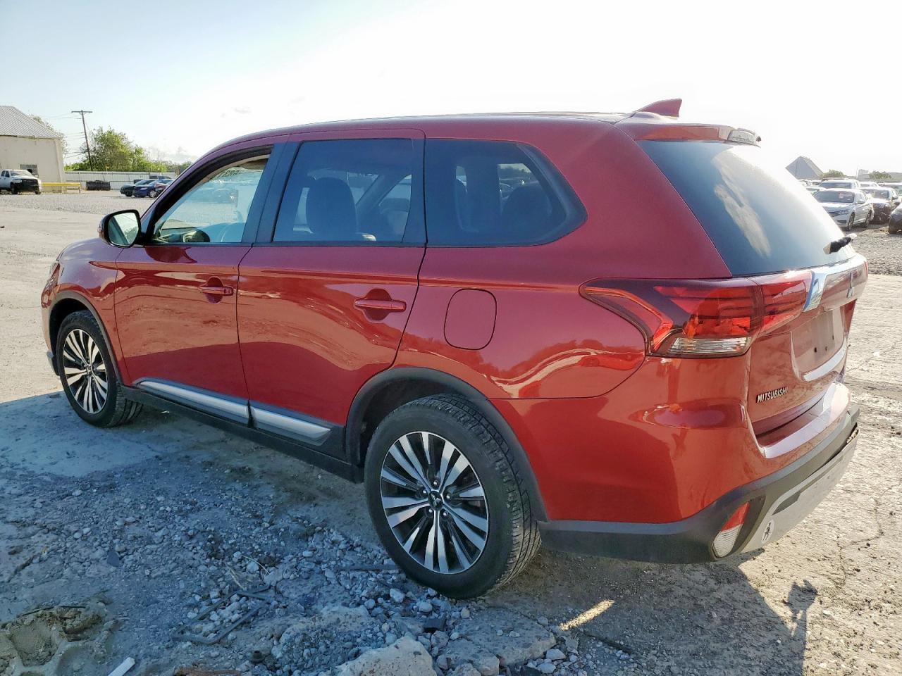 2019 MITSUBISHI outlander
