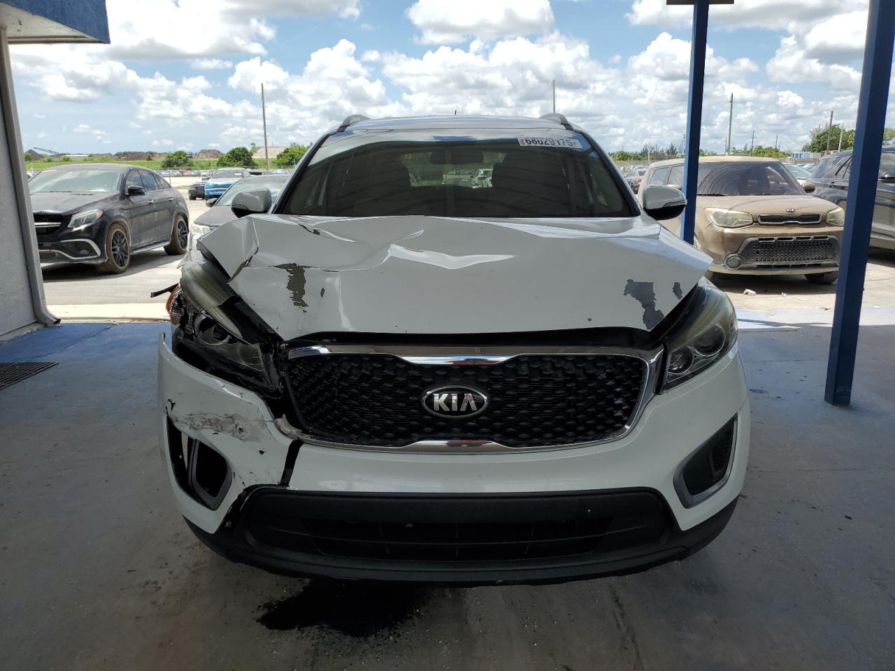 2017 KIA SORENTO