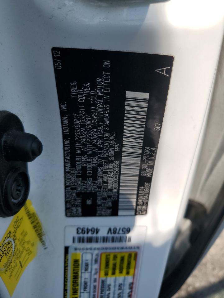 2012 TOYOTA SIENNA