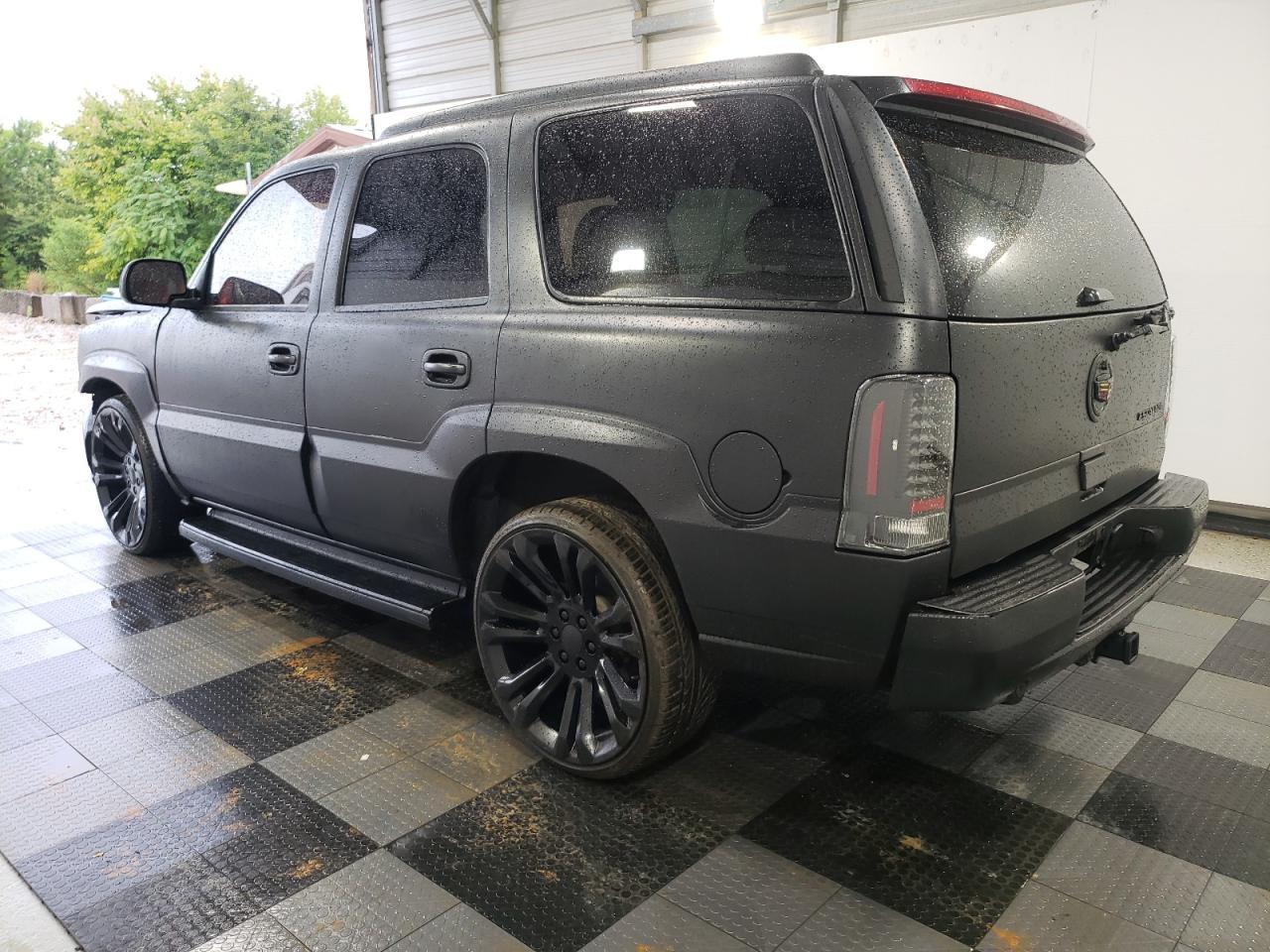 2005 CADILLAC ESCALADE