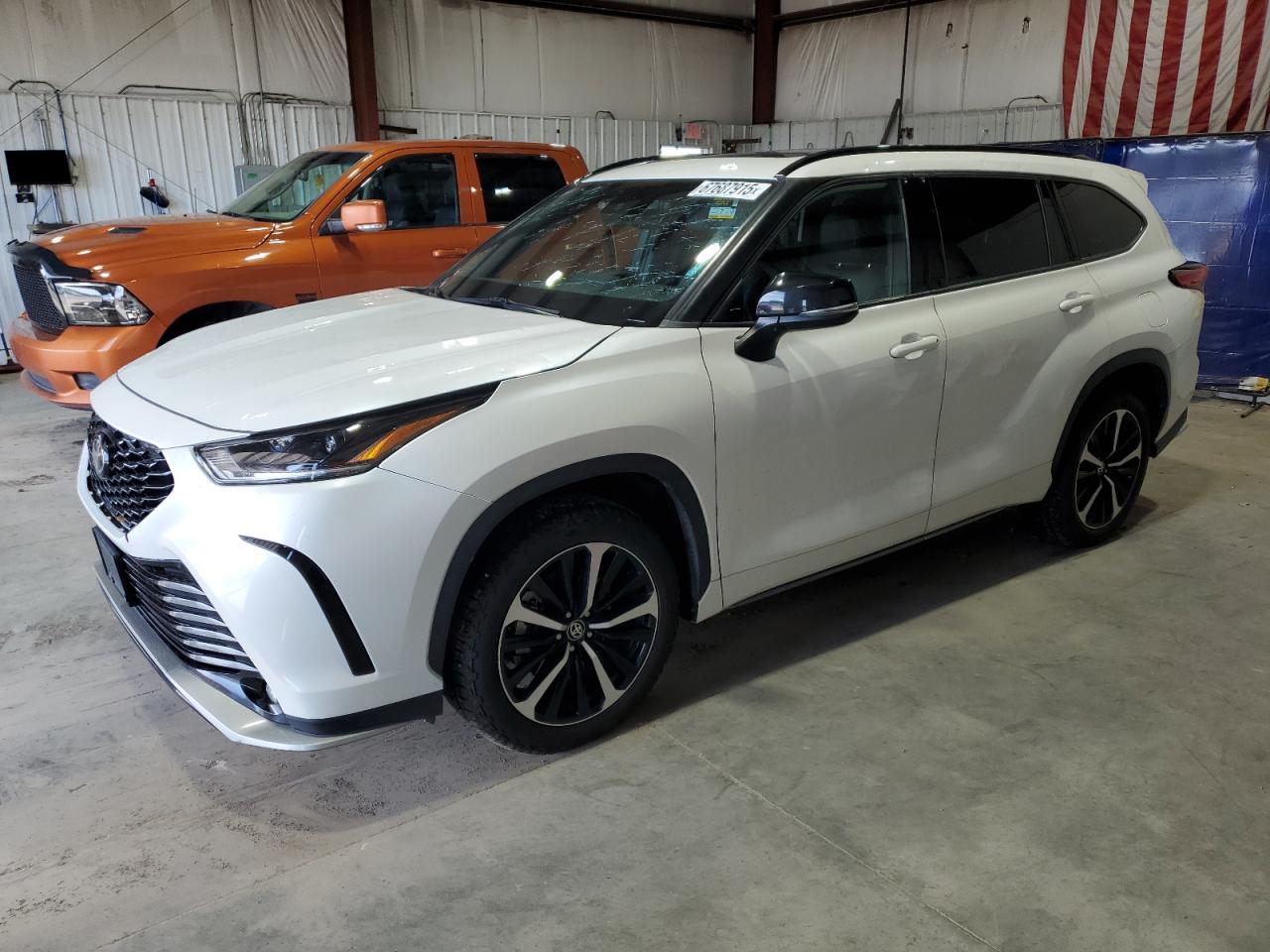 2021 TOYOTA HIGHLANDER