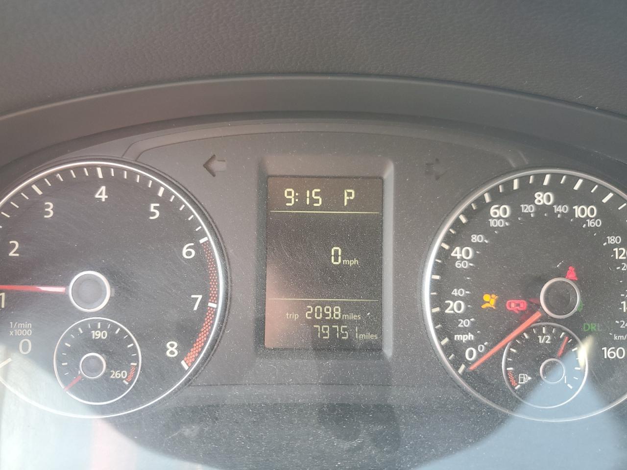 2015 VOLKSWAGEN Passat
