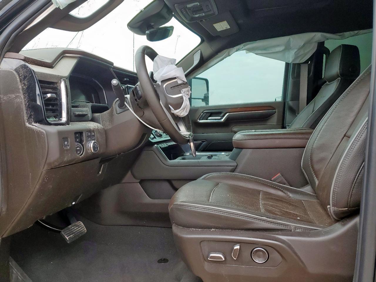 2024 GMC Sierra