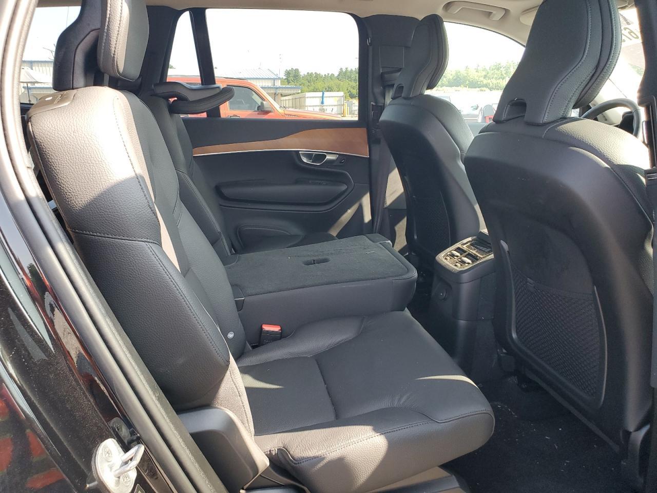 2024 VOLVO XC90