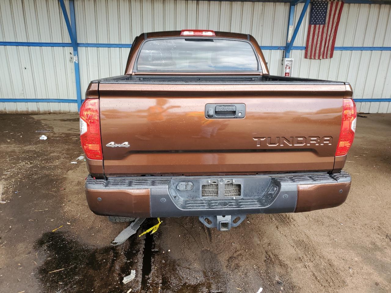 2017 TOYOTA TUNDRA