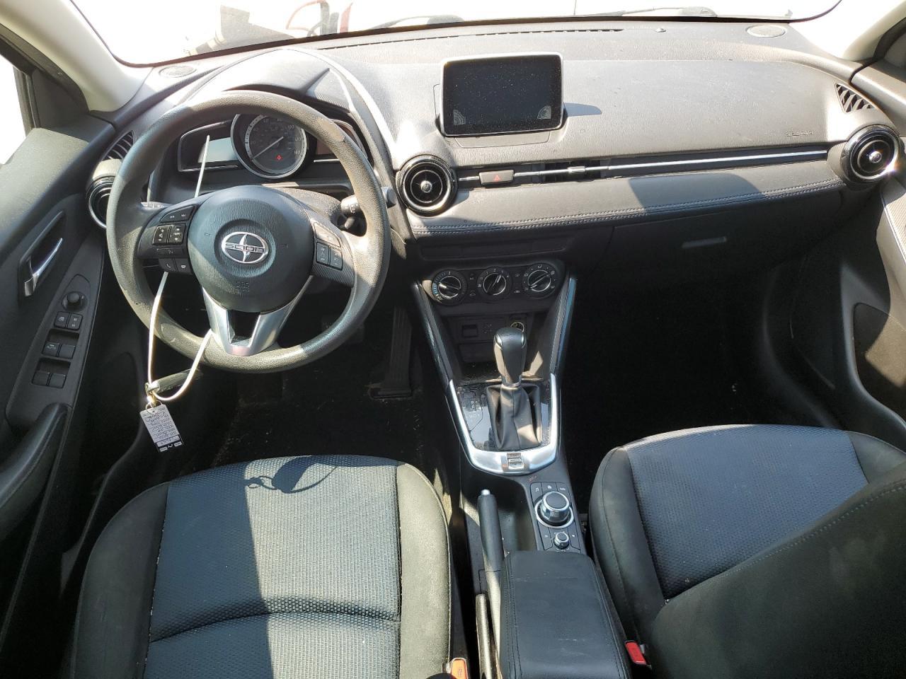 2016 TOYOTA SCION