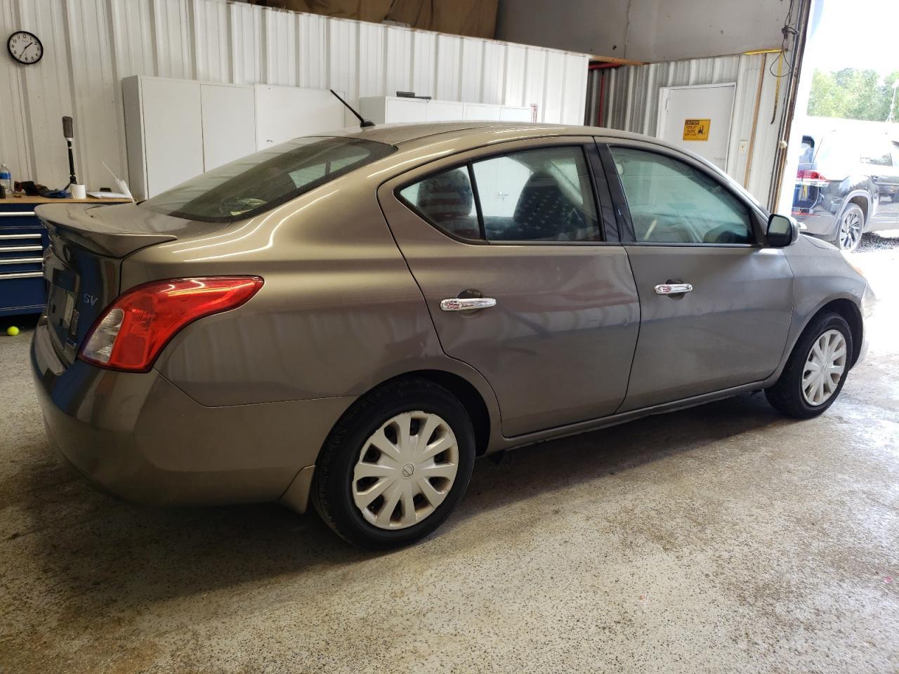 2014 NISSAN VERSA