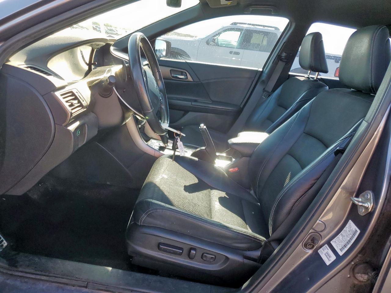 2016 HONDA ACCORD