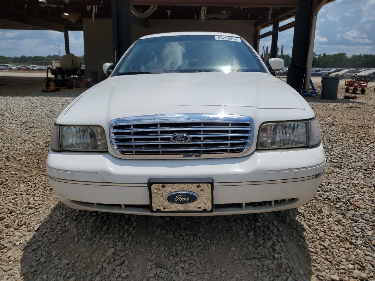 2002 FORD Crown Victoria