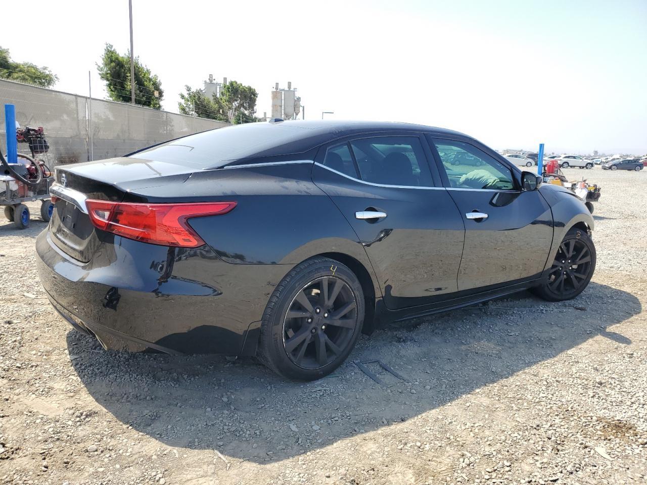 2016 NISSAN Maxima
