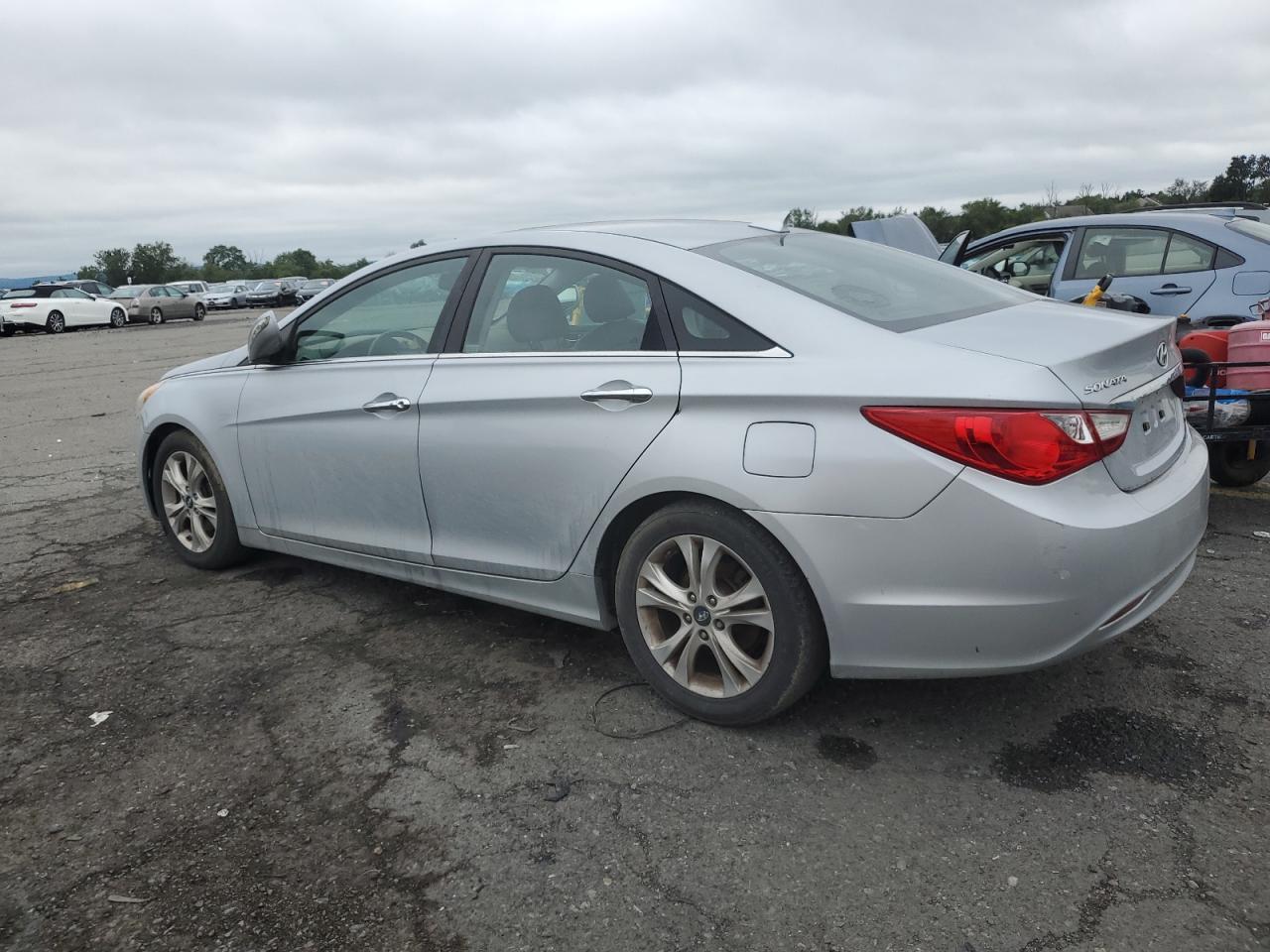 2011 HYUNDAI SONATA