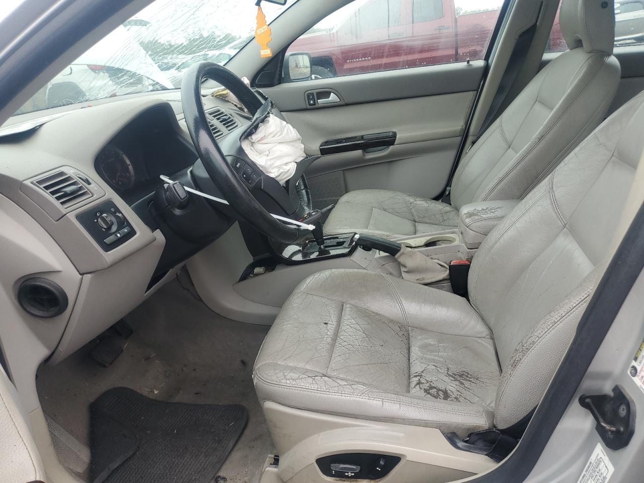 2006 VOLVO V50