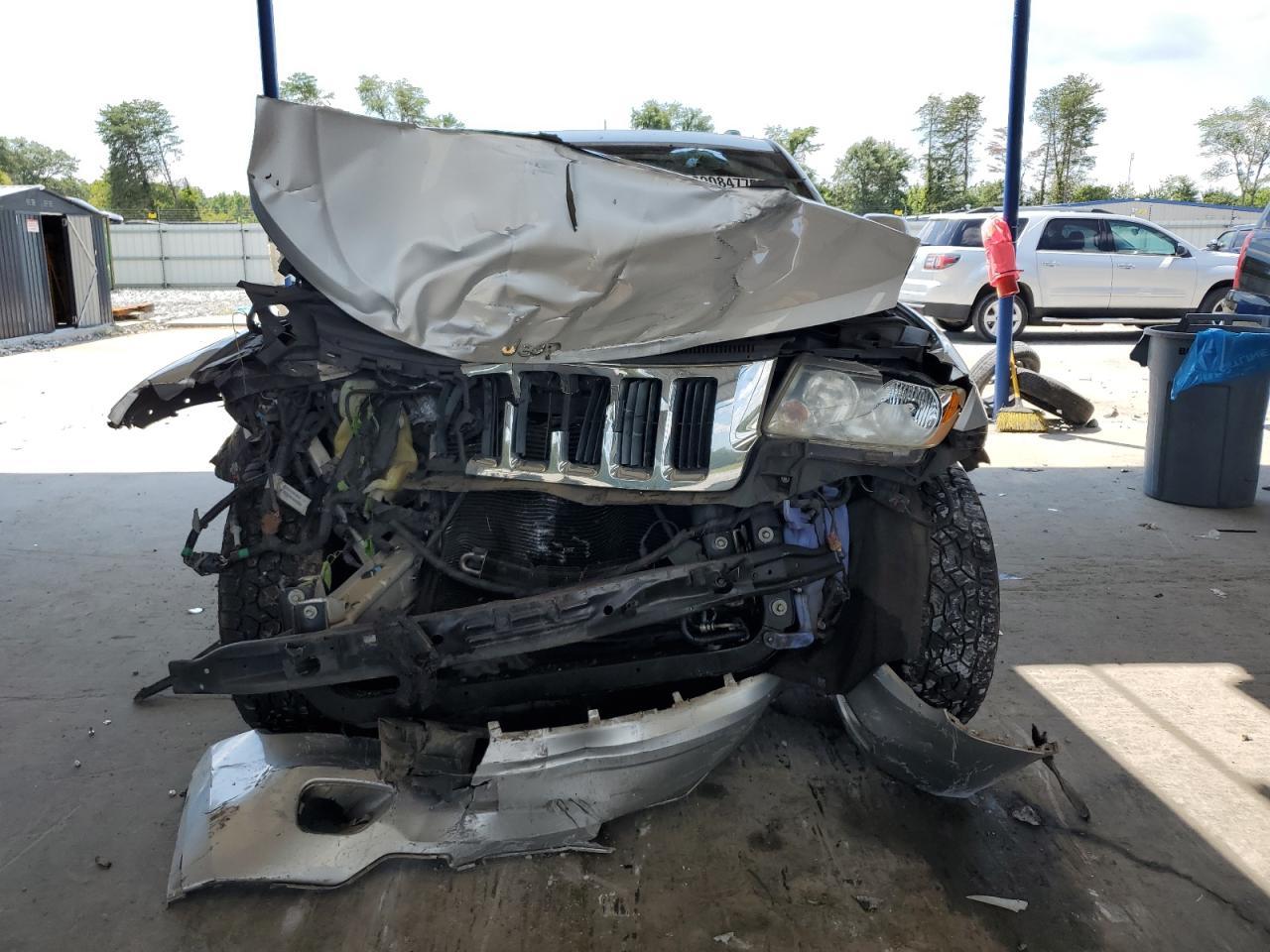 2011 JEEP Grand Cherokee