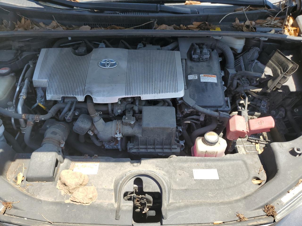 2016 TOYOTA PRIUS