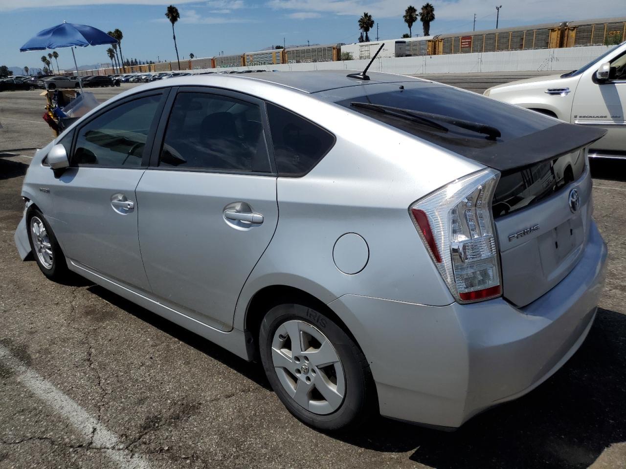 2011 TOYOTA PRIUS