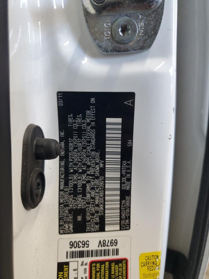 2011 TOYOTA SIENNA