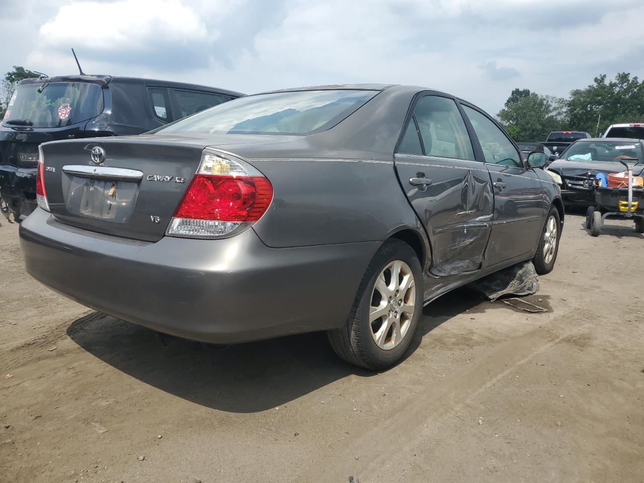 2005 TOYOTA CAMRY