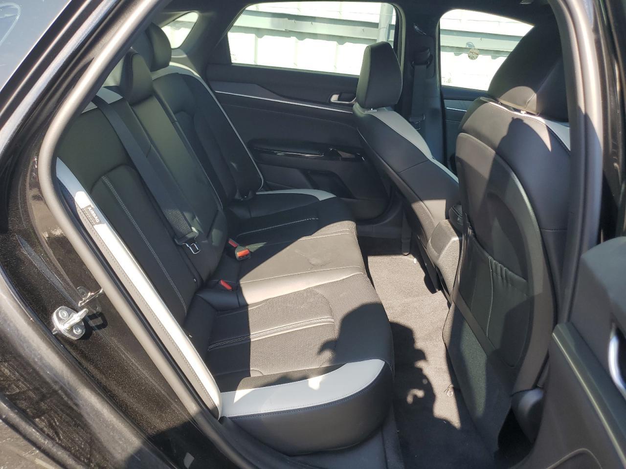 2025 KIA K5