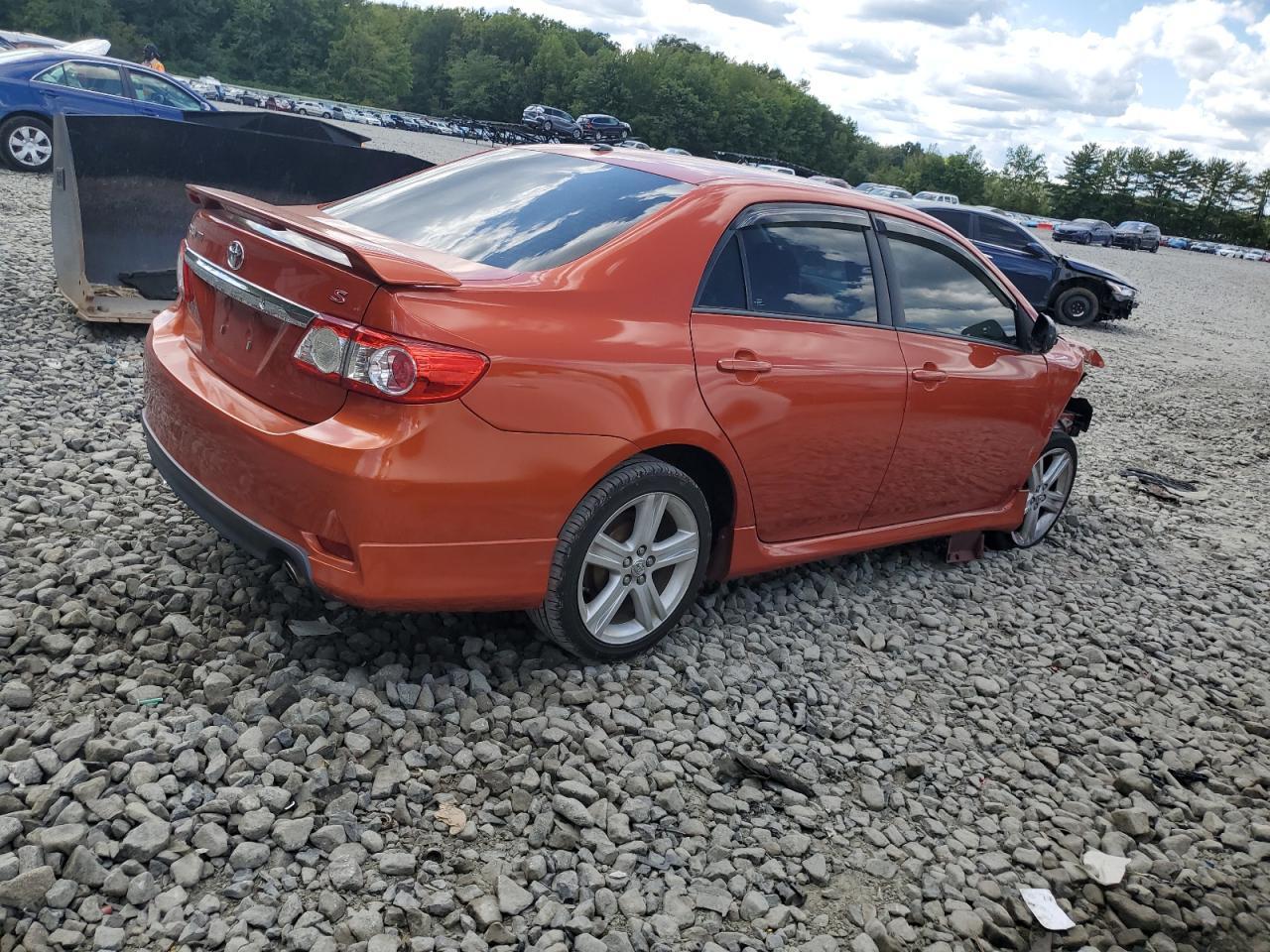 2013 TOYOTA COROLLA