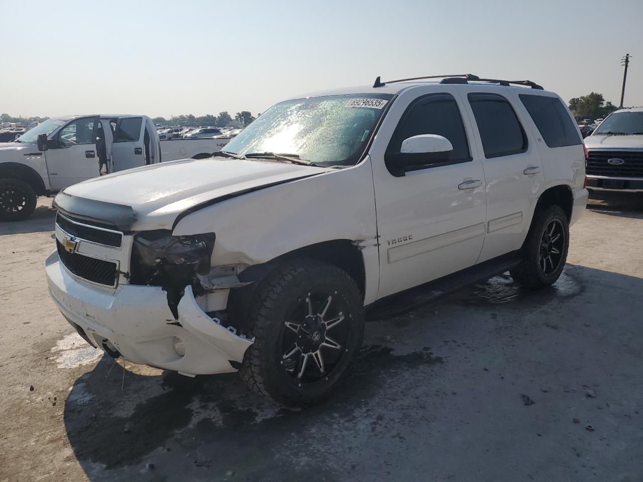 2011 CHEVROLET Tahoe