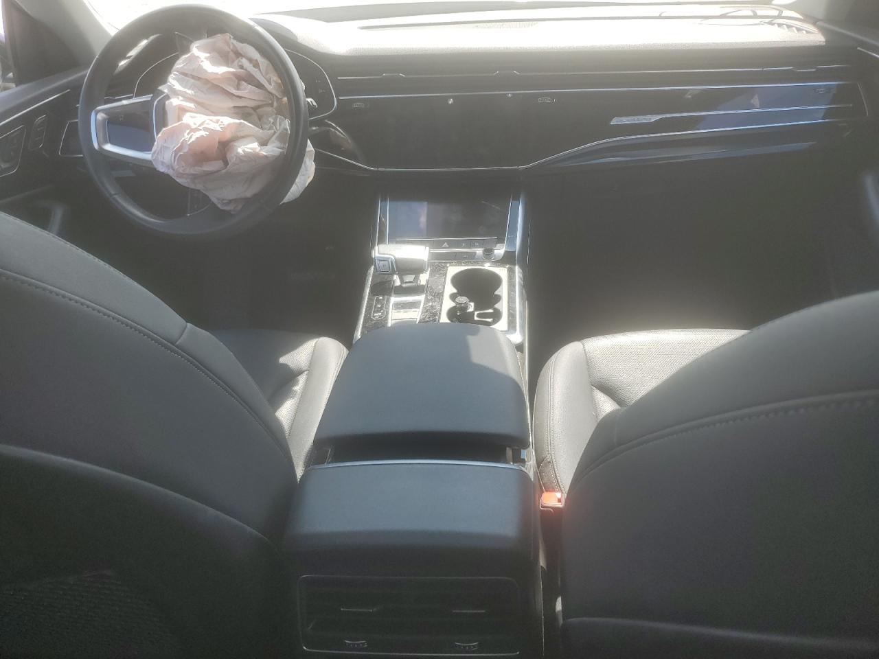 2021 AUDI Q8