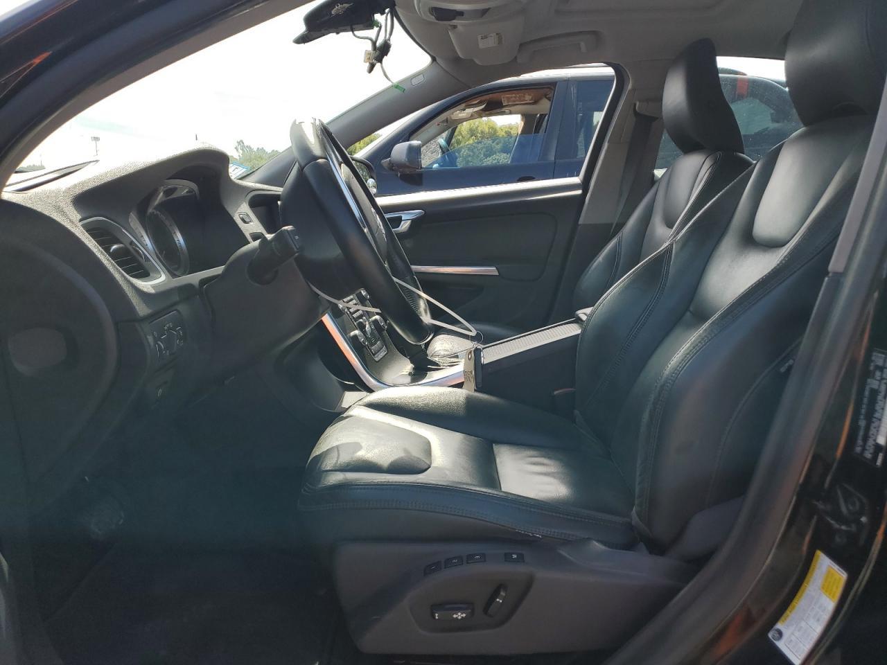 2013 VOLVO S60
