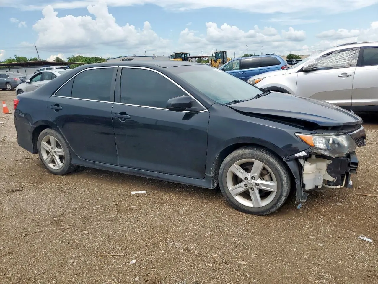 2014 TOYOTA CAMRY