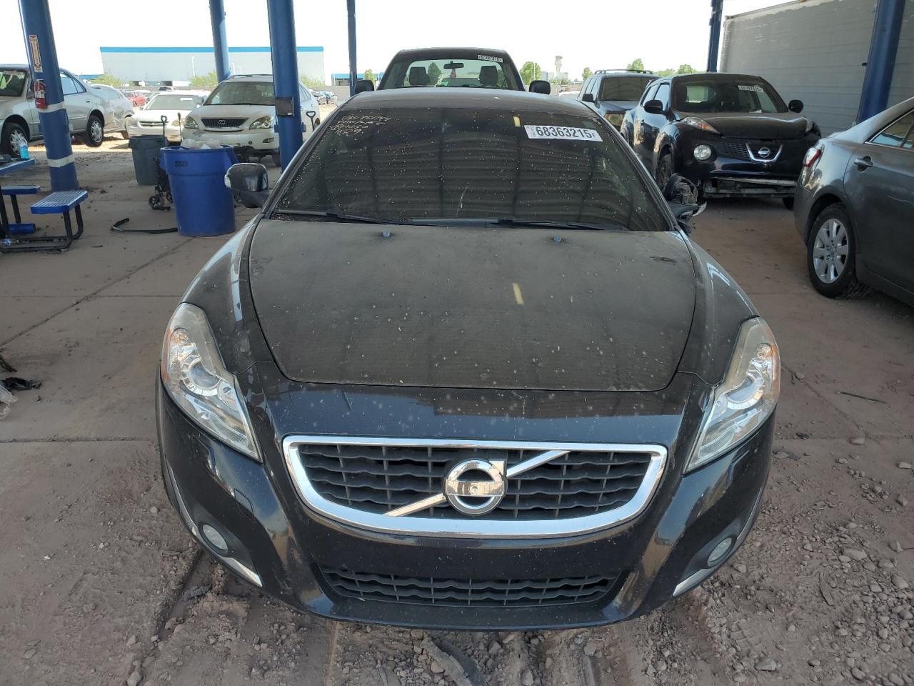 2013 VOLVO C70
