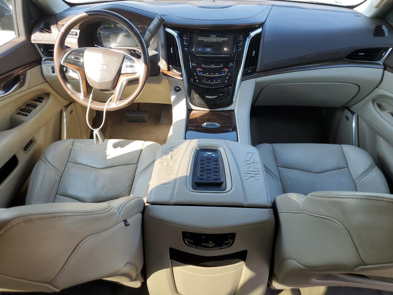 2017 CADILLAC Escalade ESV