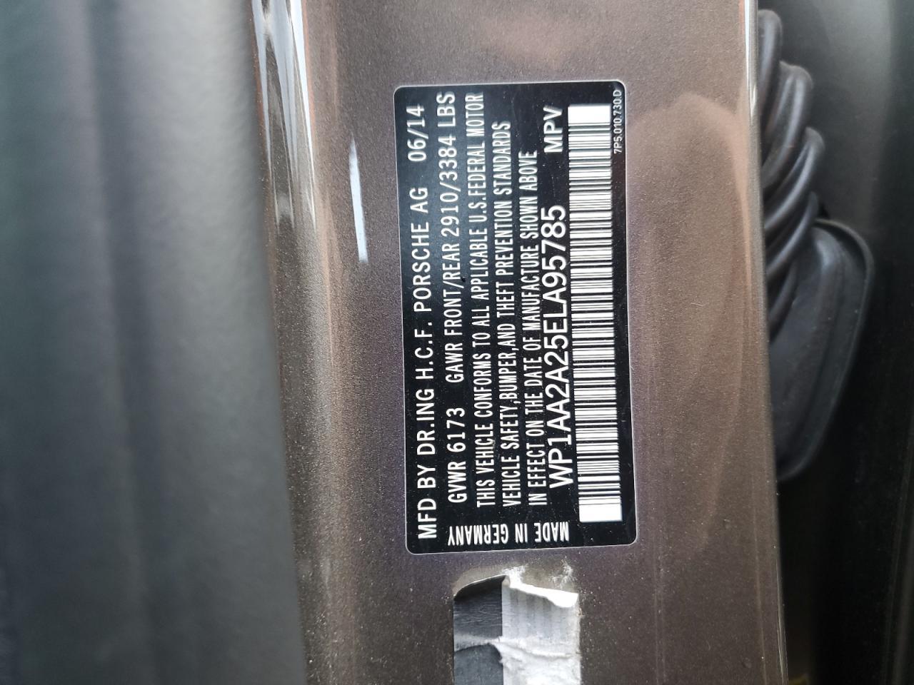 2014 PORSCHE CAYENNE