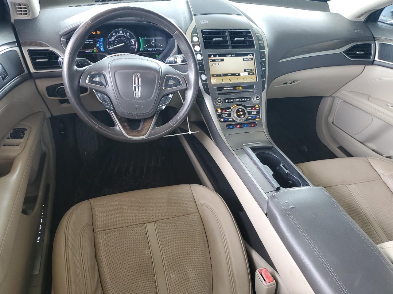 2017 LINCOLN MKZ