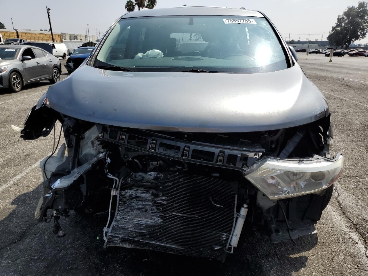 2015 NISSAN Quest