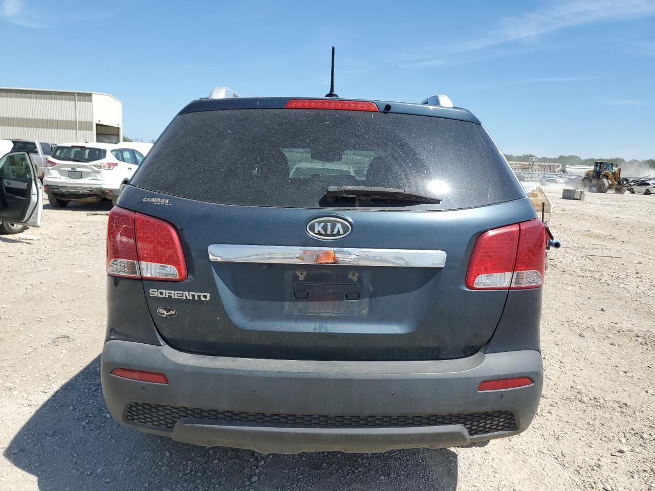 2011 KIA SORENTO