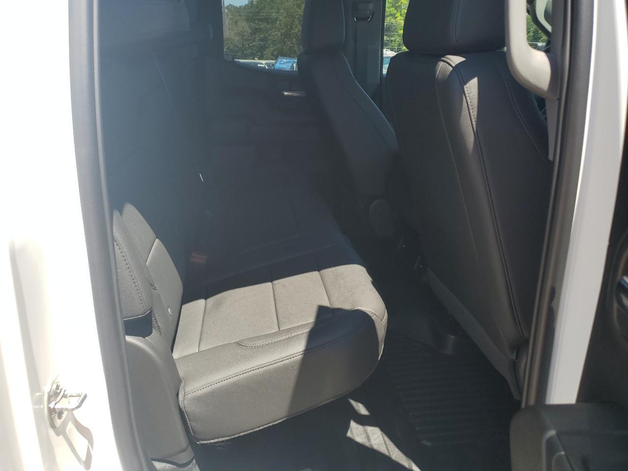 2025 CHEVROLET Silverado