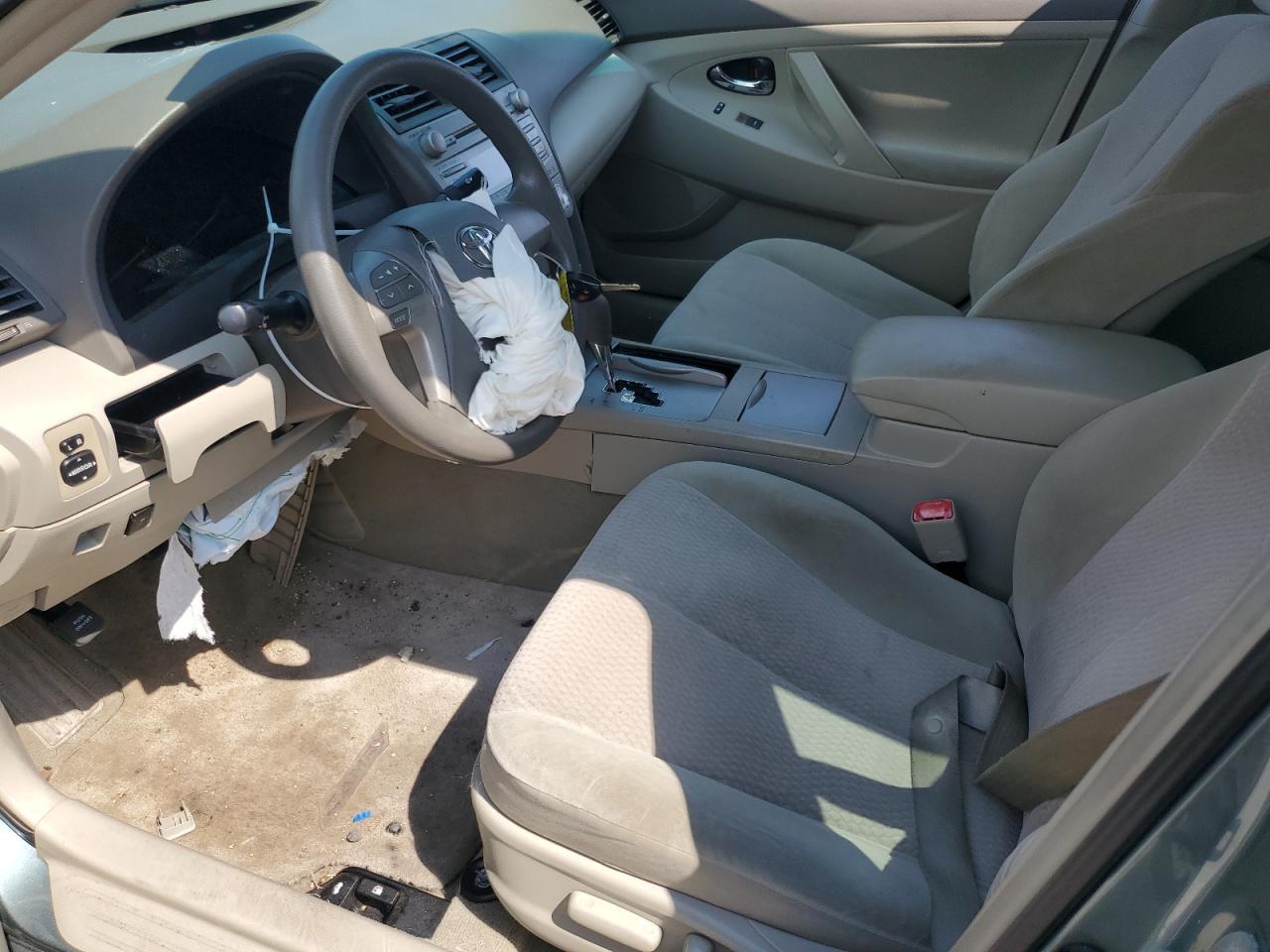 2010 TOYOTA CAMRY