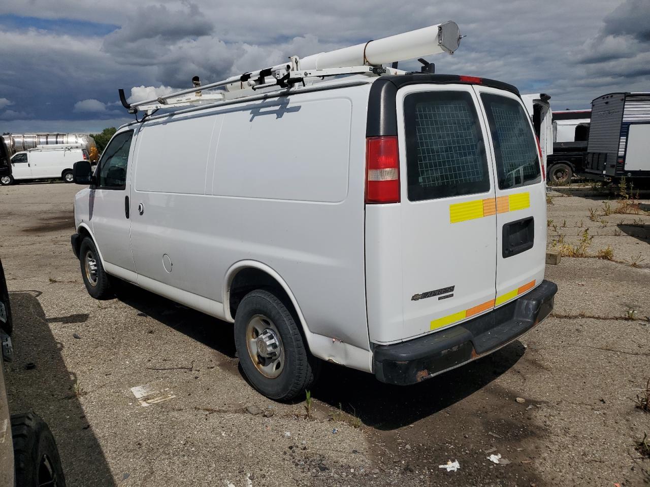 2013 CHEVROLET EXPRESS 2500