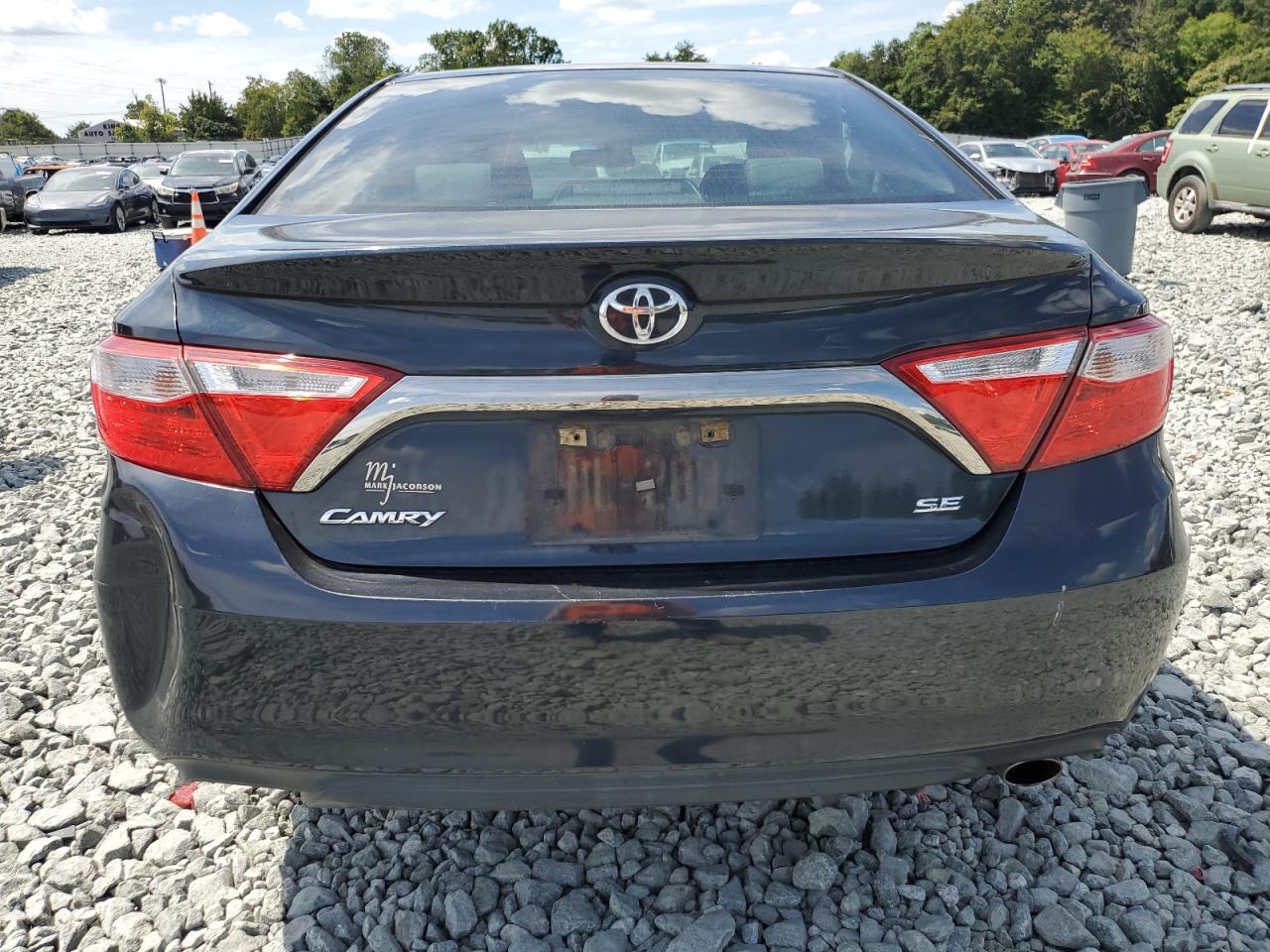 2016 TOYOTA CAMRY