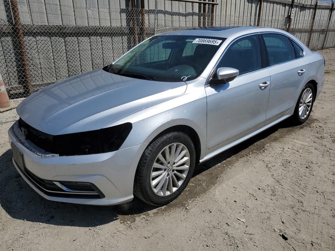 2017 VOLKSWAGEN Passat