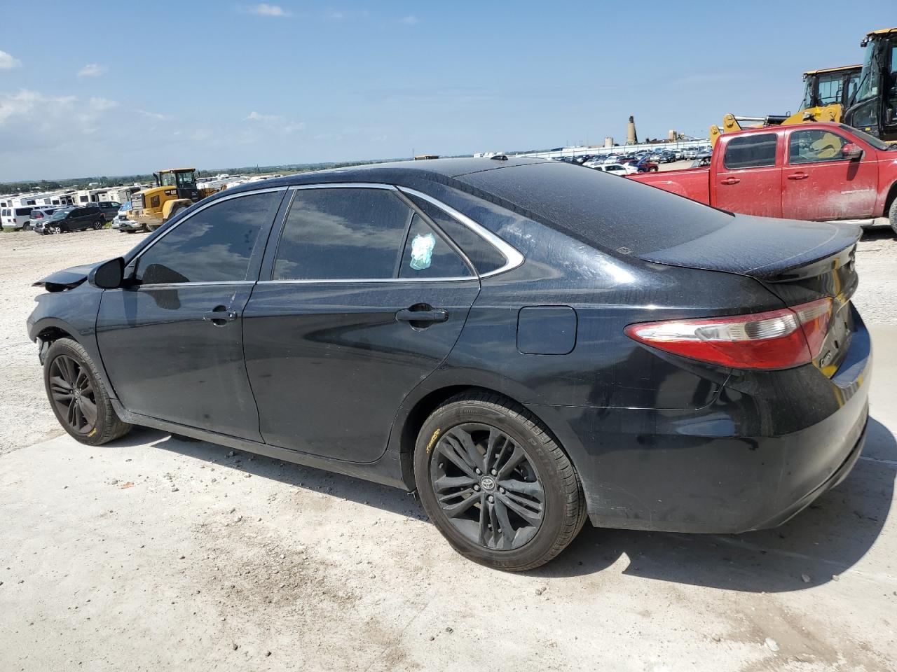 2017 TOYOTA CAMRY