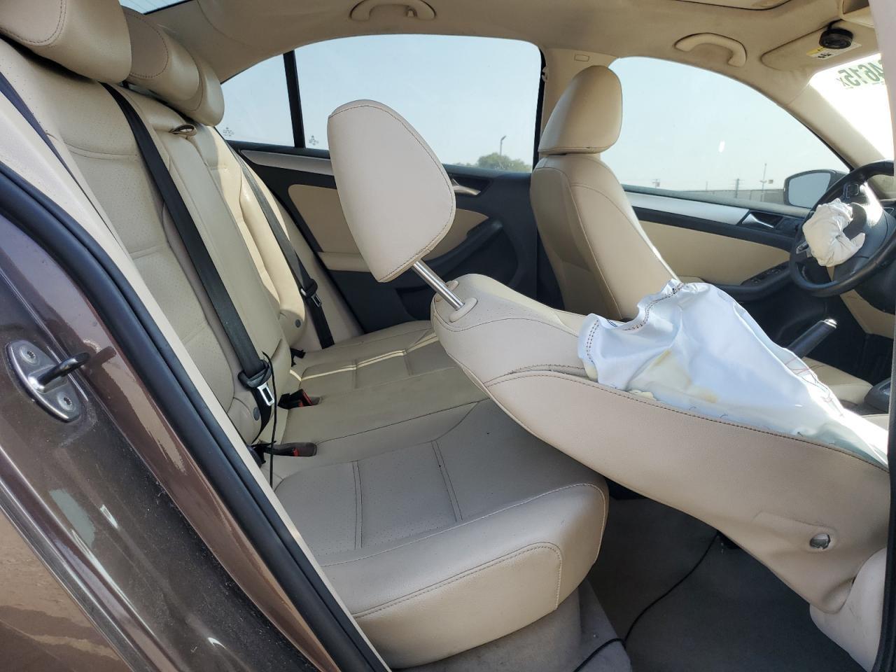 2013 VOLKSWAGEN JETTA