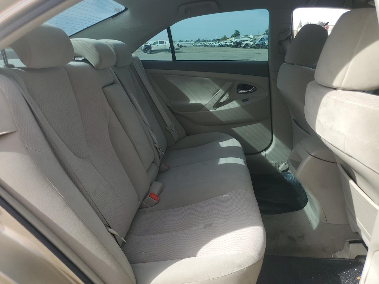 2011 TOYOTA CAMRY