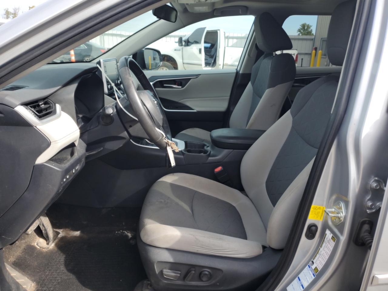 2019 TOYOTA RAV4