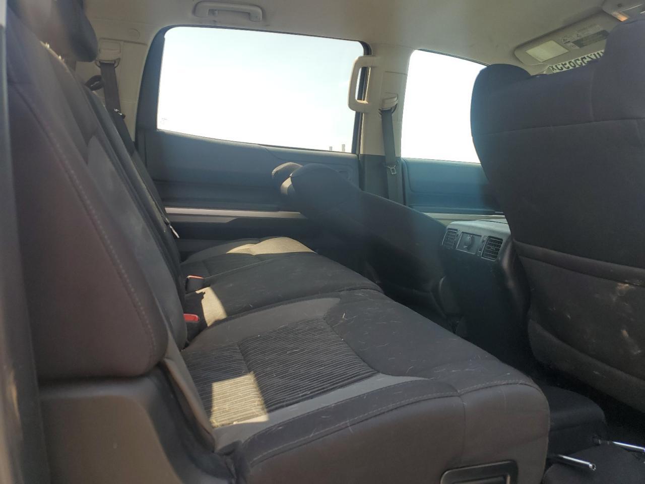 2016 TOYOTA TUNDRA