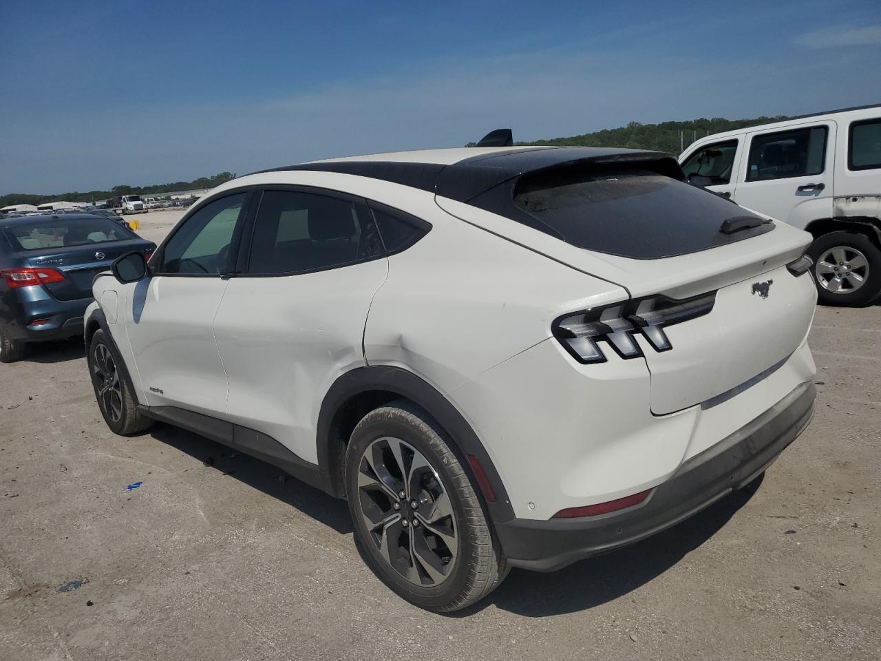 2024 FORD Mustang Mach-E